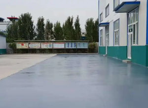 保山彩色路面喷涂翻新的材料对冬季